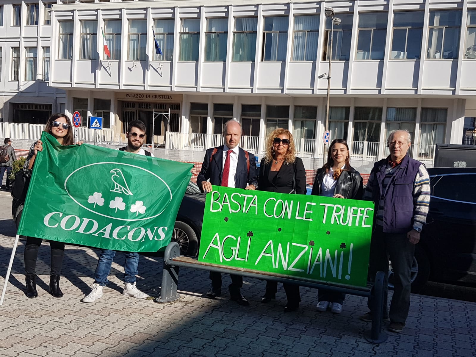 Codacons, allerta truffe: ossigenatori venduti come “kit di prevenzione” contro il Covid-19 venduti a 1000 euro