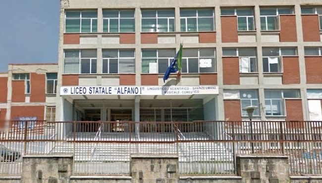 ‘Salerno dei Fuochi,  dolore al Liceo Alfano I: muore giovane studentessa
