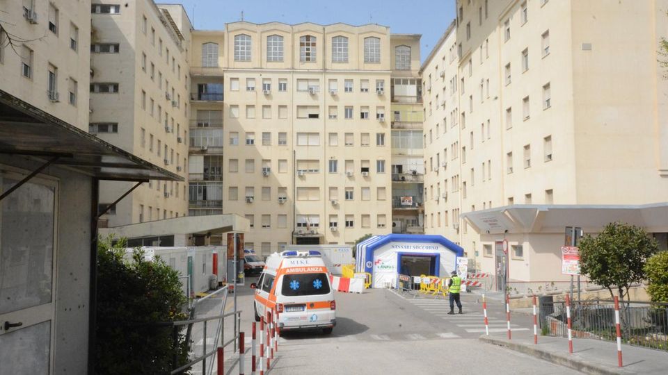 Diffusione Covid-19 a Sassari, la procura apre un’inchiesta per omicidio e epidemia sull’ospedale
