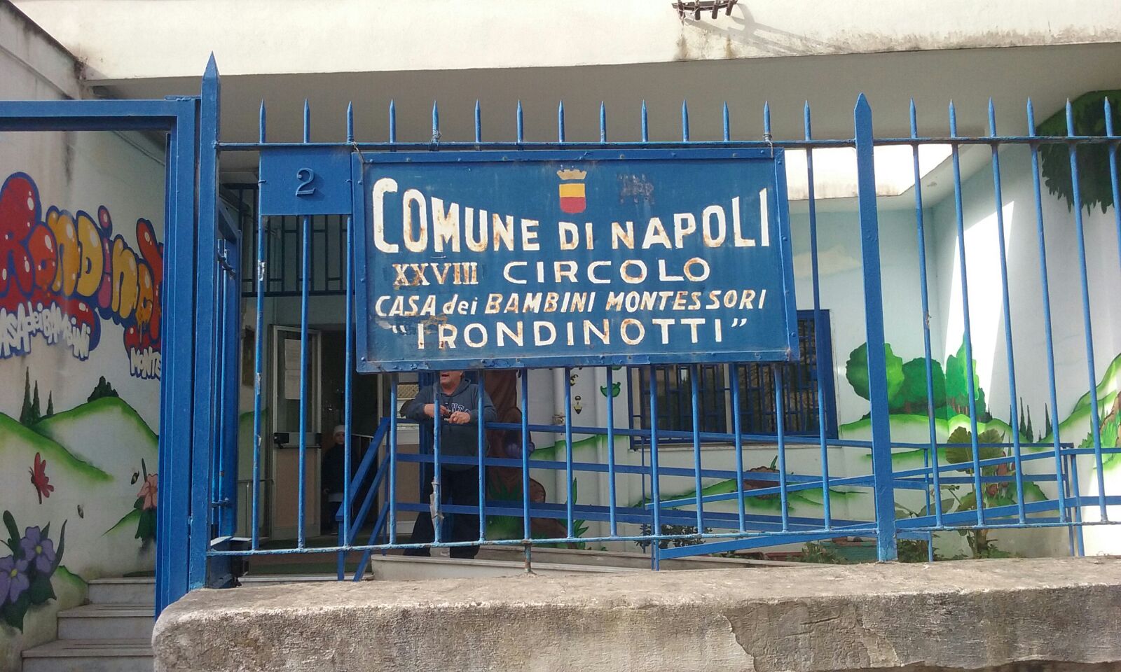 Napoli, raid di notte nella scuola per l’infanzia di Fuorigrotta. L’assessore: ‘Vergognatevi’