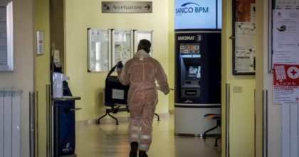 Coronavirus, donna partorisce all’ospedale di Nocera: chiuso il reparto