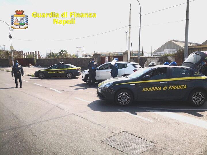 Napoli, al lavoro con l’auto sottoposta a fermo amministrativo: 8 persone denunciate dalla Finanza durante i controlli