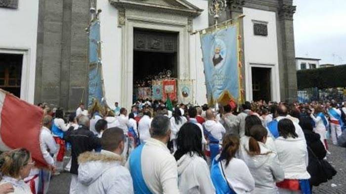 Coronavirus, Campania: niente Fujenti al Santuario della Madonna dell’Arco