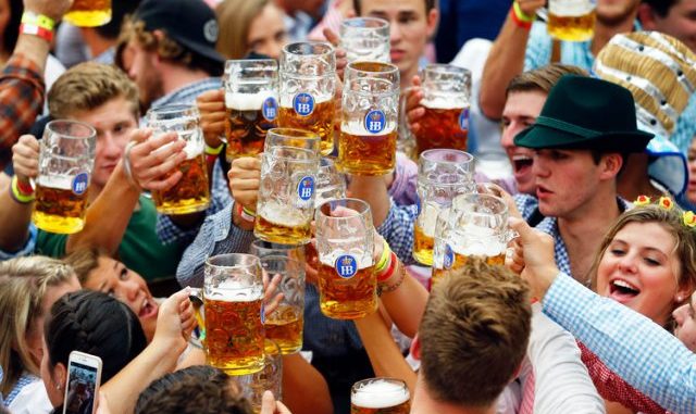 Coronavirus: la Germania annulla la Oktoberfest del 2020