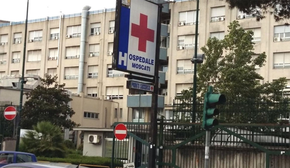 Aversa, allarme dei consiglieri di opposizione: ‘Tamponi a tutti gli operatori dell’ospedale, il Moscati rischia di diventare una polveriera’