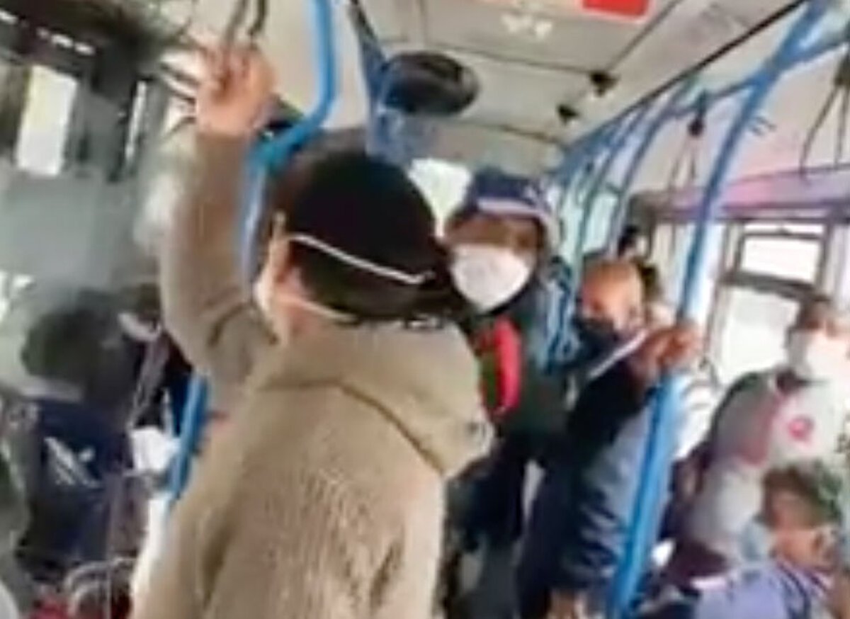 passeggeri-bus