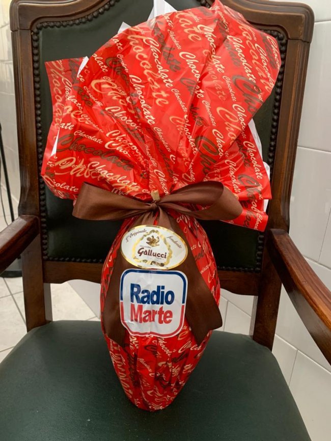 Radio Marte per il Cotugno: uova di cioccolato al personale sanitario