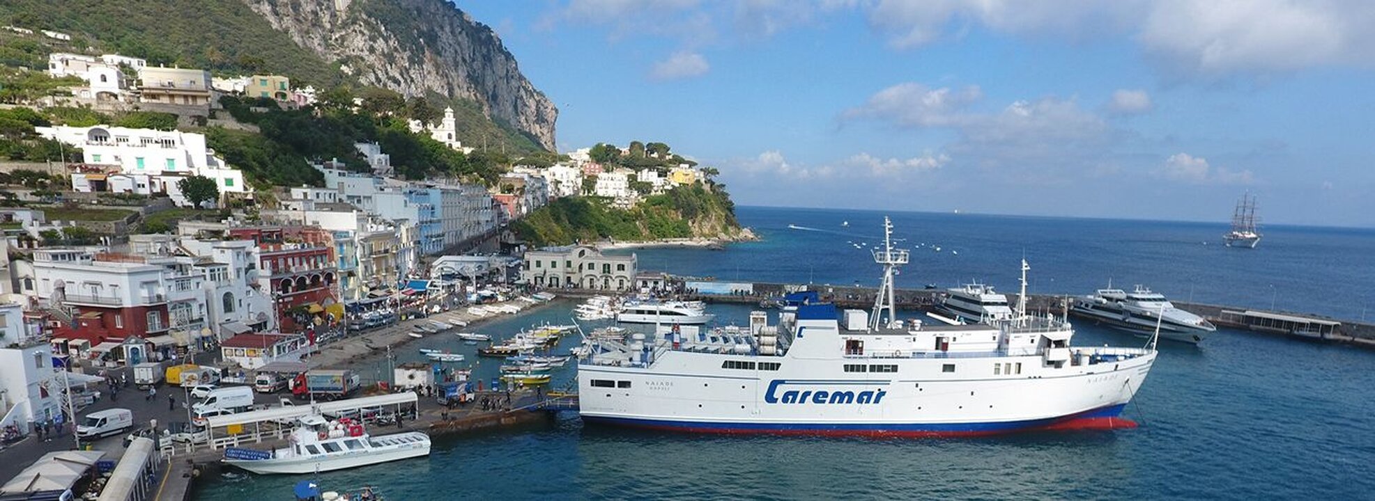 Da domani 11 maggio si potrà andare sulle isole del Golfo di Napoli ma sono con traghetti di linea