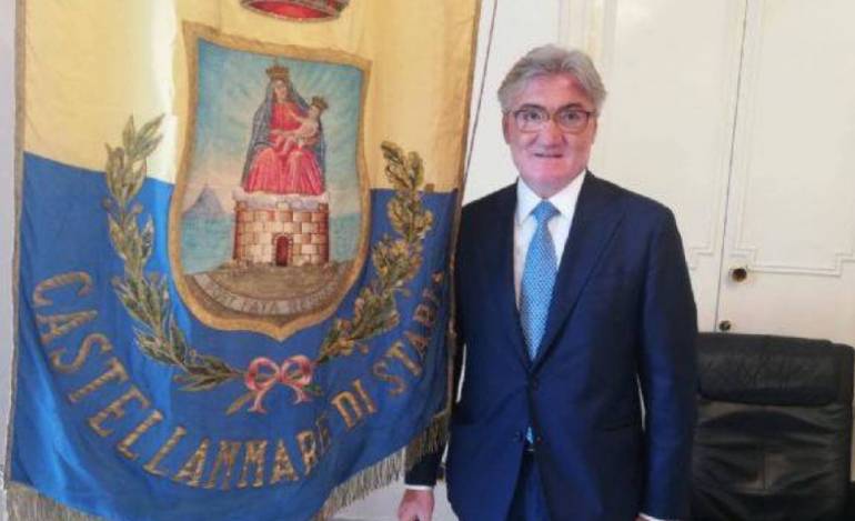 Castellammare, l’affare Cirio e l’assessore Russo ‘fidato interlocutore’ di Adolfo Greco. LE INTERCETTAZIONI