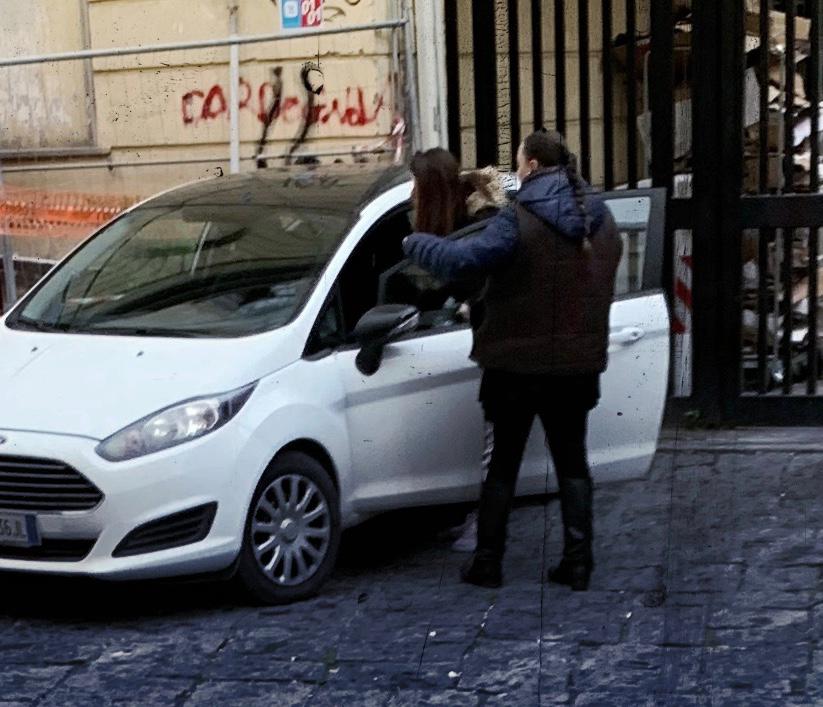 Napoli, parcheggiatore abusivo bloccato in via Cesare Battisti