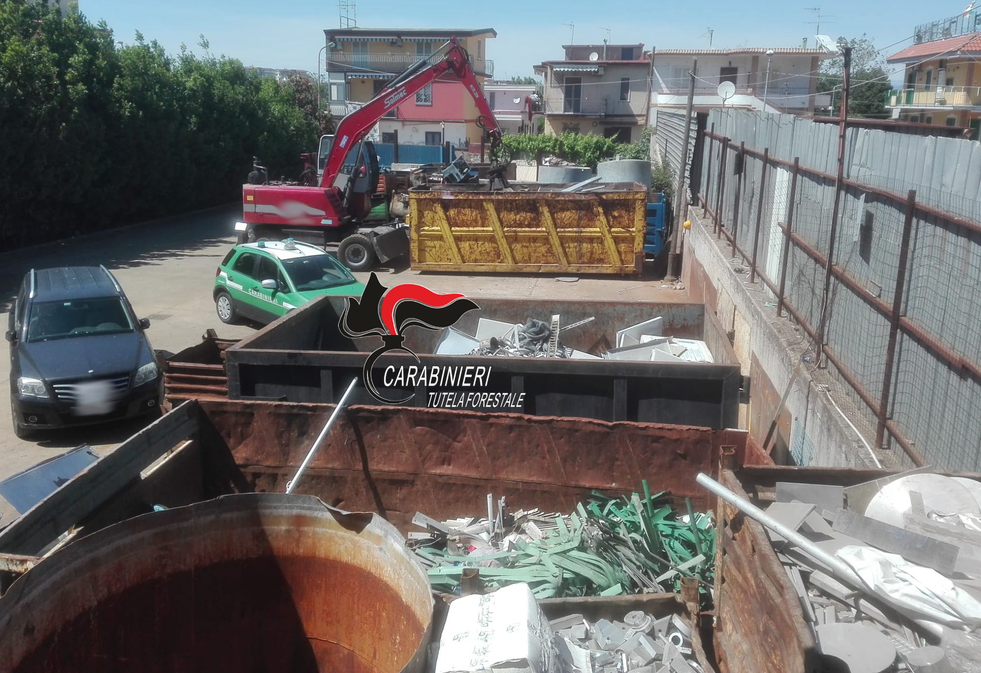 Pomigliano d’Arco, smaltimento di rifiuti senza rispettare la normativa Covid: maxi multa alla ditta, denunciate due persone