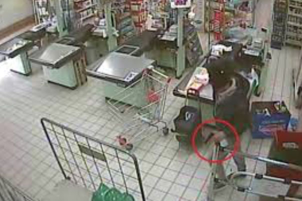 Duplice colpo nei supermercati Decò nel Casertano: arrestato 34enne napoletano