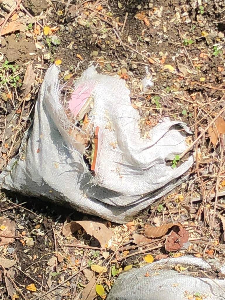 Tonnellate di rifiuti pericolosi sversati nel parco del Vesuvio: 9 misure cautelari