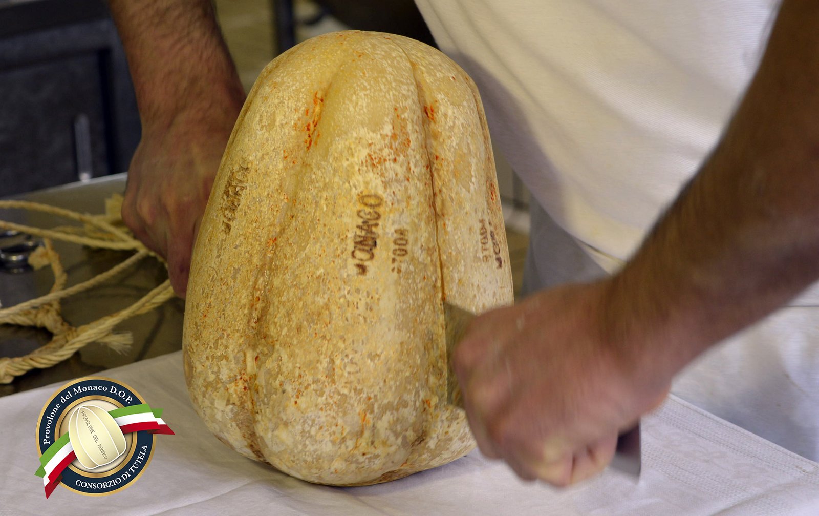 provolone del monaco dop