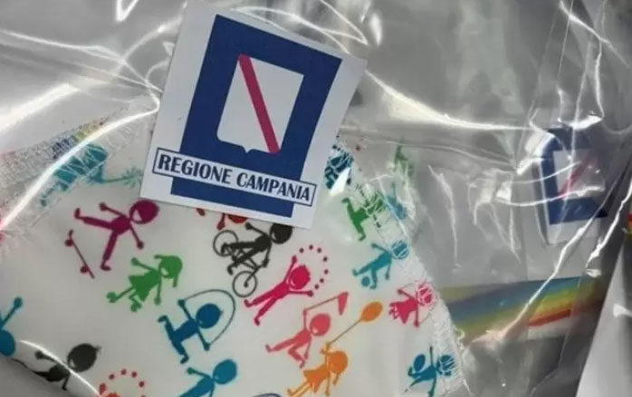 Domani nelle piazze della Campania saranno distribuiti mascherine per bambini