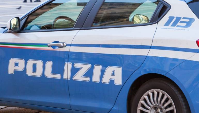 Rubano 180 euro in un appartamento a Portici: inseguite e denunciate due ragazzine