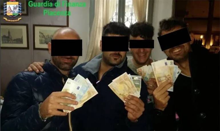 ‘Abbiamo fatto un’associazione a delinquere…’: arrestati 6 carabinieri a Piacenza per spaccio, estorsione e tortura