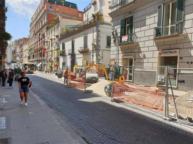 Napoli, al corso Vittorio Emanuele cantiere fermo da giorni senza spiegazioni