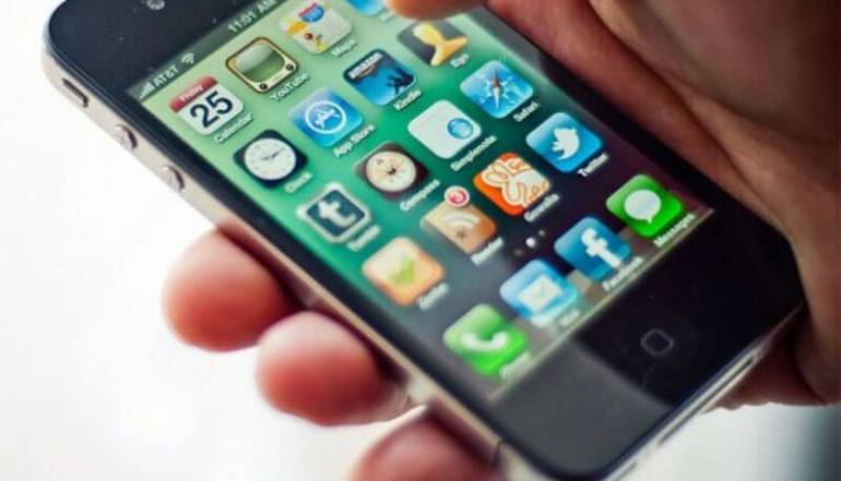 Agcom, smercio illegale sms, sanzioni 280mila euro per due società