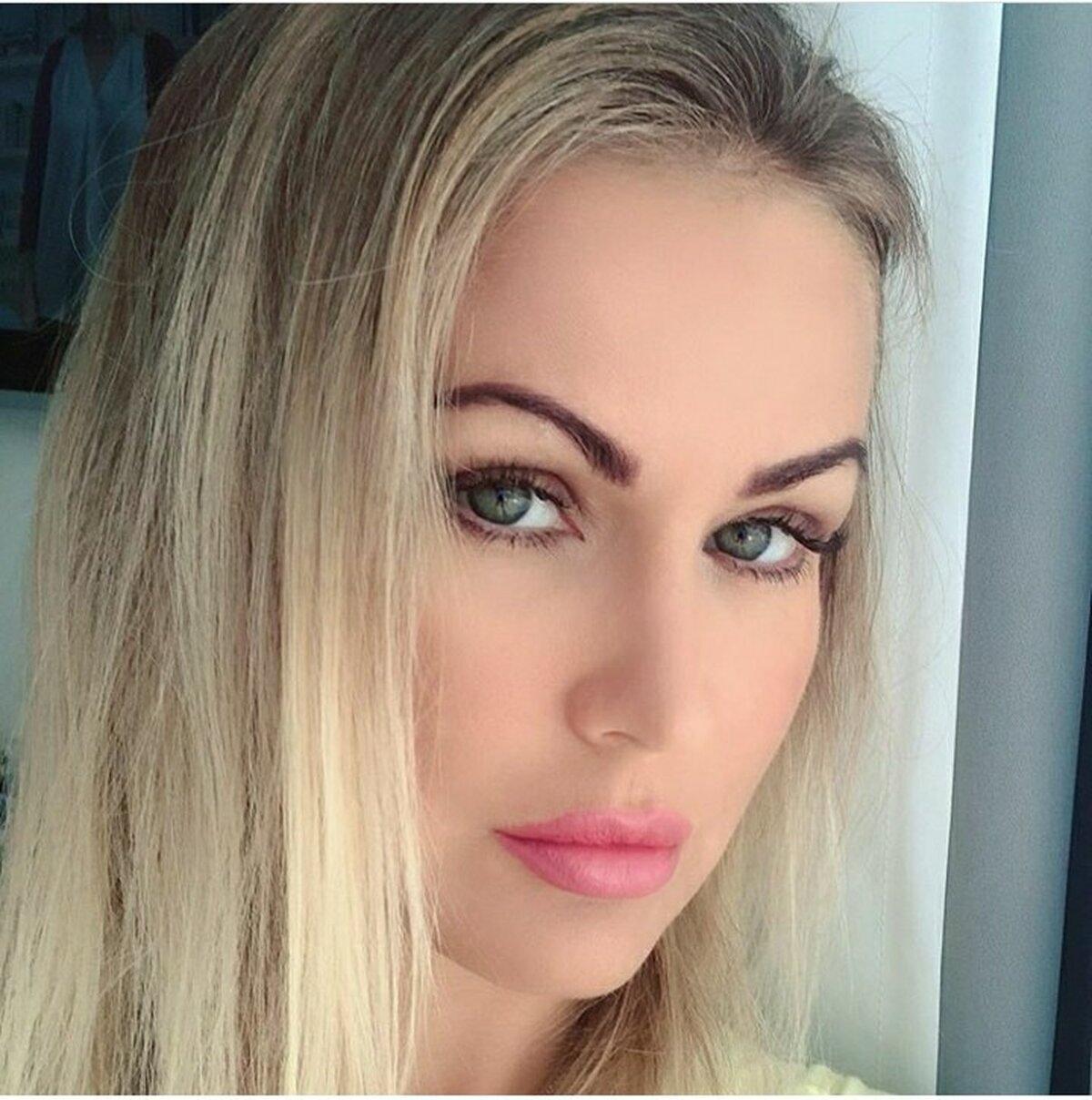 Eva-Henger-Villammare.