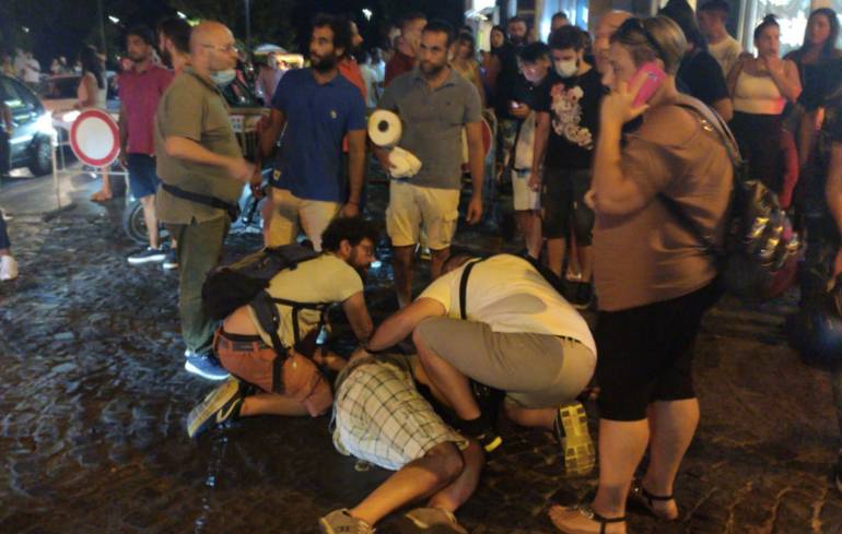 Castellammare, carabiniere ferito dal branco: ci sono già 4 fermati