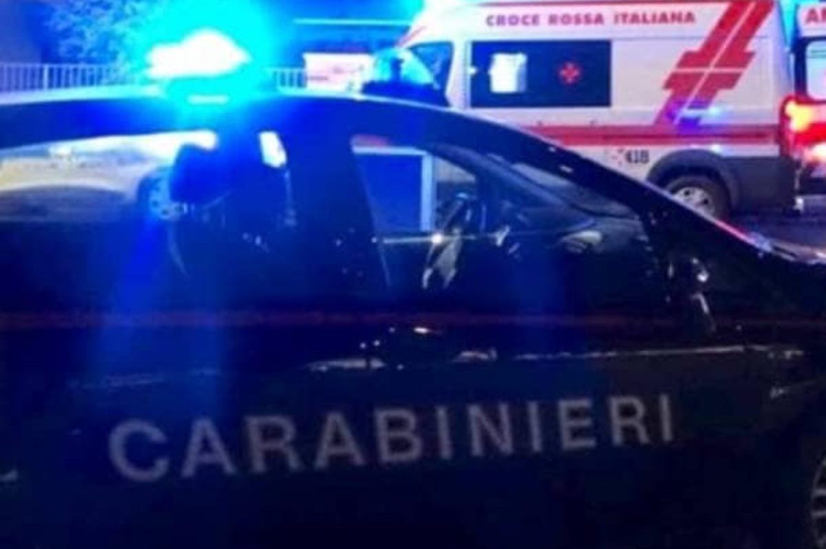 Napoli, i Carabinieri: “Nessuna aggressione fisica a operatori del 118”