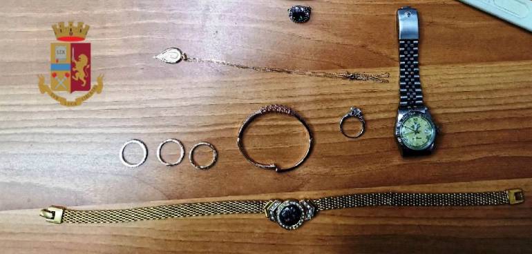 napoli vomero ruba scooter