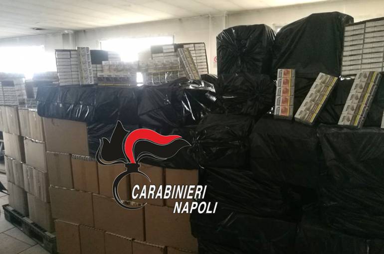 Napoli, sequestrati 600 chilogrammi di ‘bionde’: presi 3 contrabbandieri