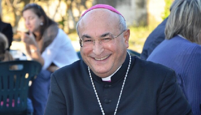 Coronavirus, positivo il vescovo di Caserta, monsignor D’Alise