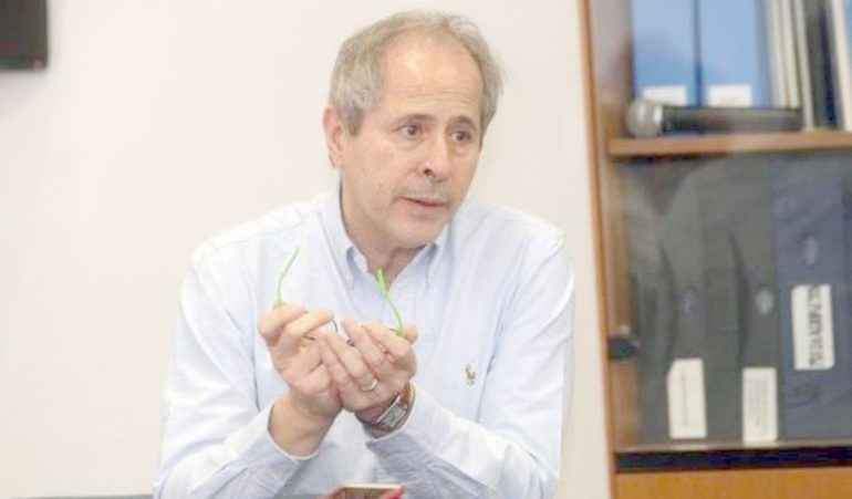 Coronavirus, il virologo Crisanti: ‘Possibile Lockdown a Natale’