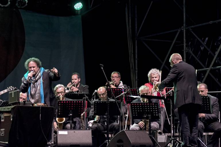 Enzo Avitabile e l’Orchestra Napoletana di Jazz ad Avella con il progetto ‘Sconfinamento Sound’