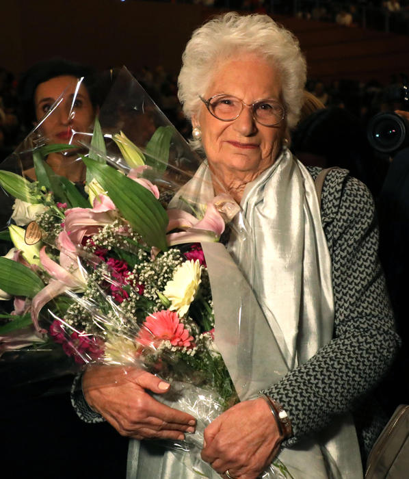 Liliana Segre compie 90 anni, simbolo contro l’odio e la violenza: l’omaggio delle Istituzioni