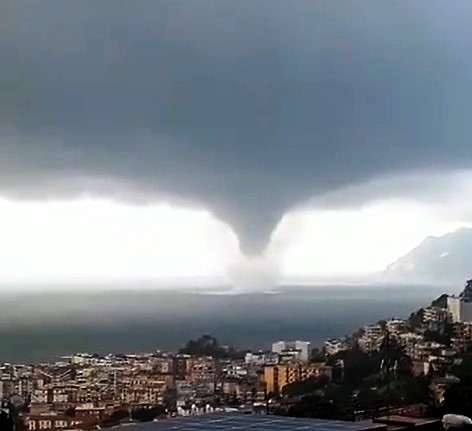 Maltempo: a Salerno si fa la conta dei danni, disagi in provincia