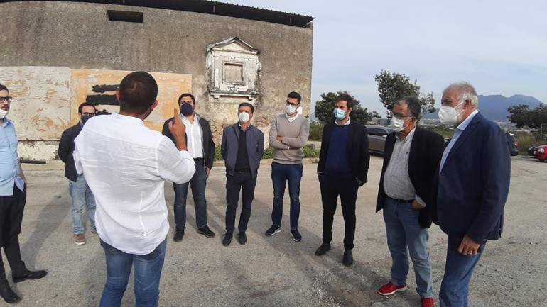 Spari contro il bene confiscato ad Afragola, il senatore Ruotolo: ‘Gravissimo atto intimidatorio’