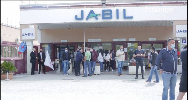Jabil, presidio dei lavoratori: ‘Il Governo riapra il tavolo’