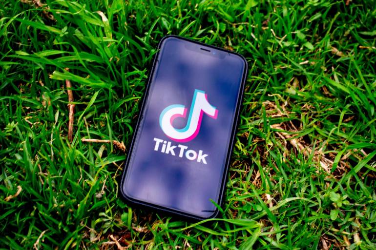 Indagine di TikTok: il 14% delle challenge online sono considerate pericolose