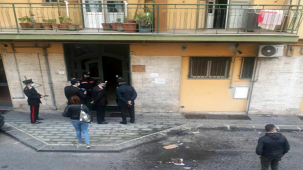 Bombe carta sotto casa De Luca a Salerno: quattro indagati