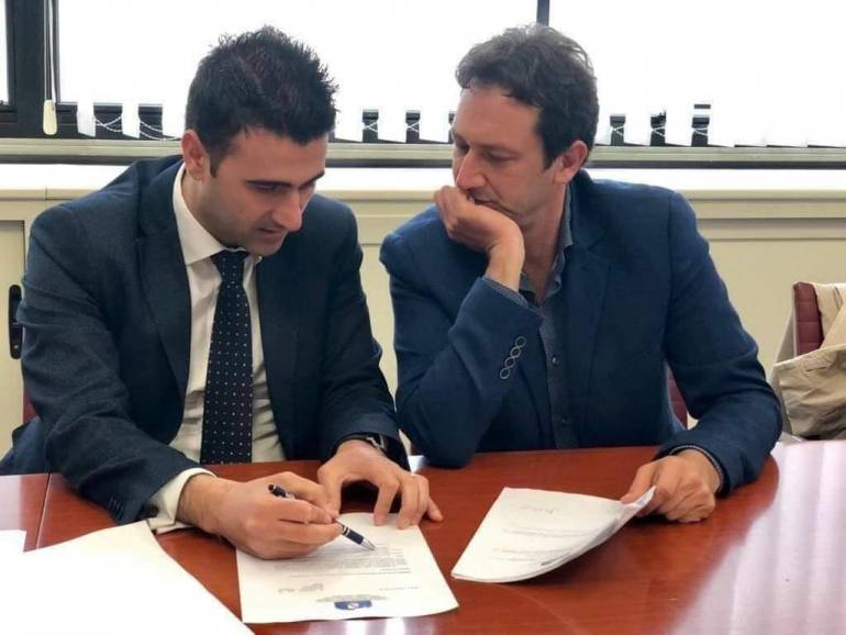 M5S, maxi concorsone Regione Campania: “Vincitori precari, da 3 mesi in attesa del primo stipendio”