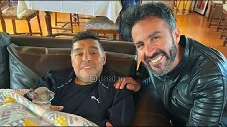 L’inchiesta sulla morte di Maradona e ‘la botta’ alla testa 7 giorni prima di morire