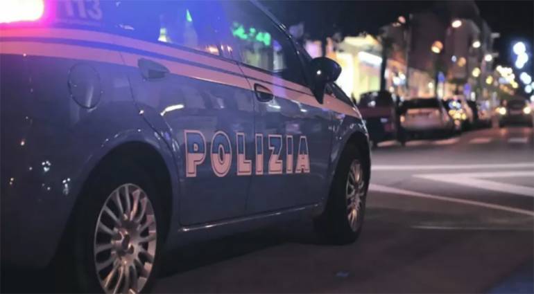 Napoli, ruba un’auto a Volla: rintracciato e arrestato al corso Malta