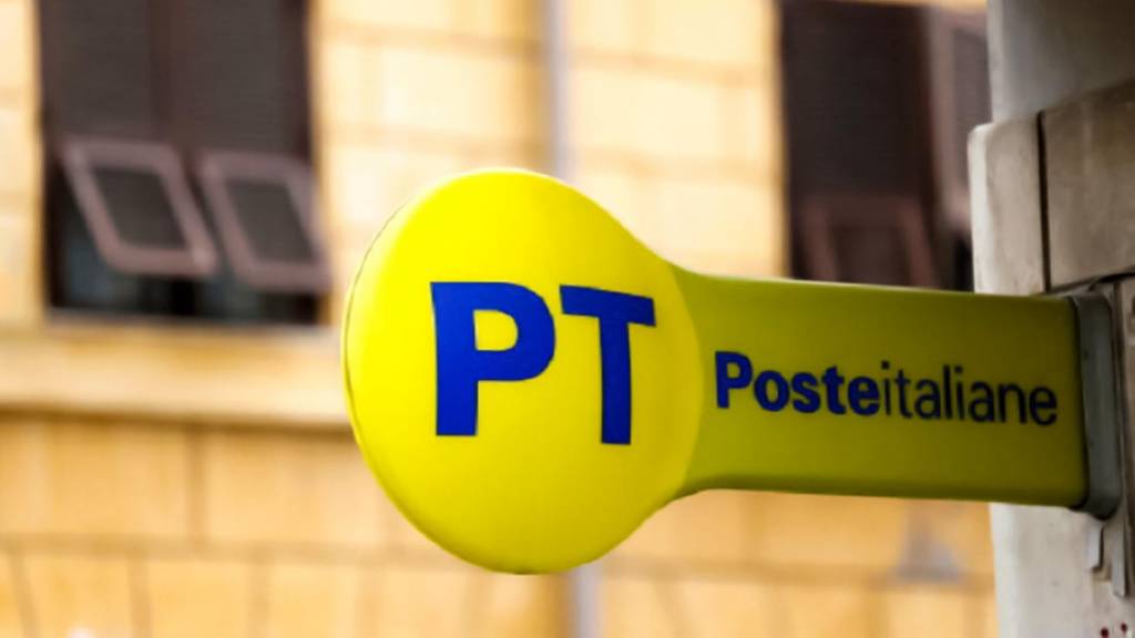 Poste Italiane, a Napoli una “Security Room” contro rapine e furti: sventato colpo in via Caravaggio