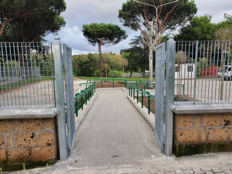Contagi covid in aumento a Pozzuoli, il sindaco pronto a chiudere tutti gli spazi pubblici