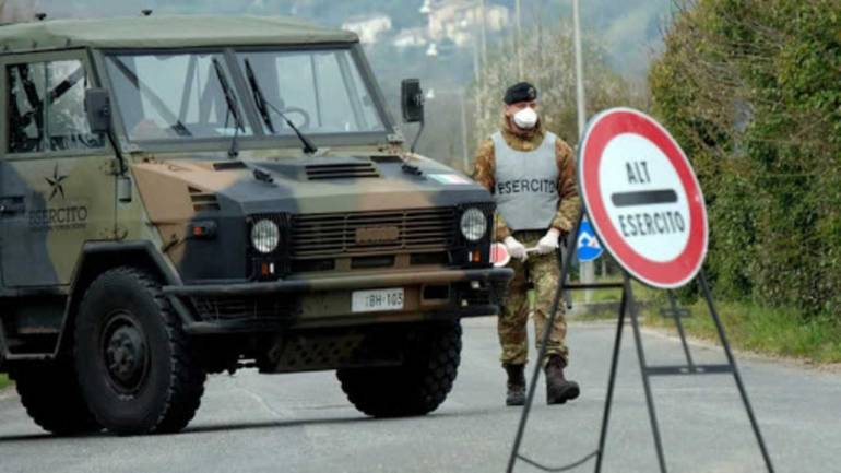 Campania e Toscana in zona rossa: il ministro prepara l’ordinanza