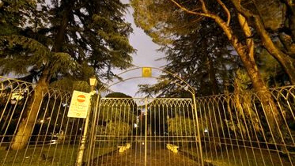 Rischio assembramento a Salerno: il sindaco chiude i parchi
