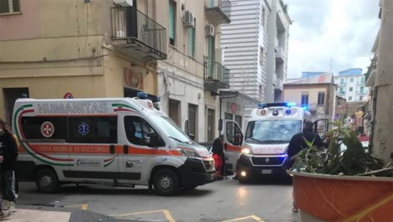 Ragazzino di 12 anni muore improvvisamente in strada a Battipaglia