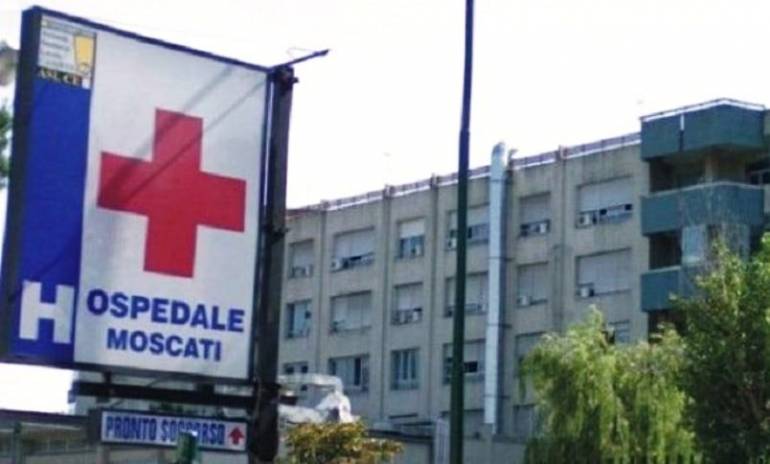 Bimba muore dopo il parto ad Aversa, la madre denuncia: ‘Voglio la verità’