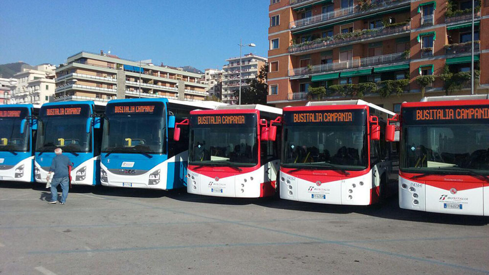 Domani a Napoli la consegna di 260 nuovi bus acquistati dalla Regione Campania