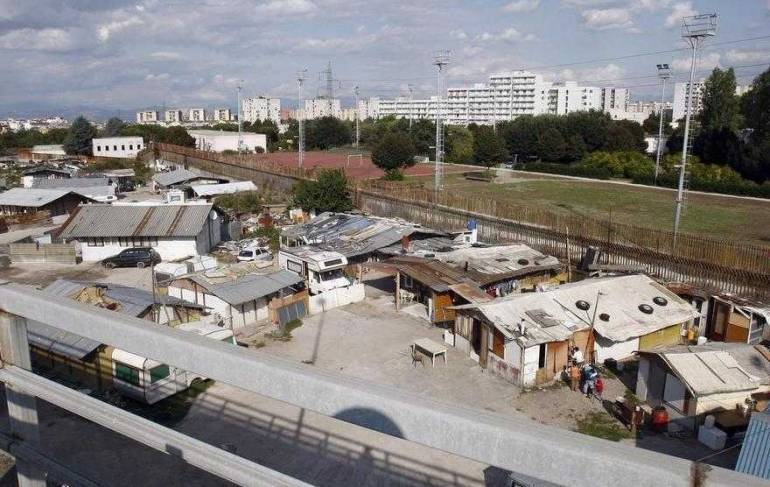 Napoli, riunione in Prefettura per il superamento dei campi rom
