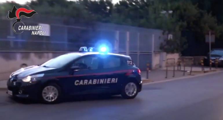 A Saviano i carabinieri sanzionano 4 bar in una sera: nessuno rispettava la norma anticovid