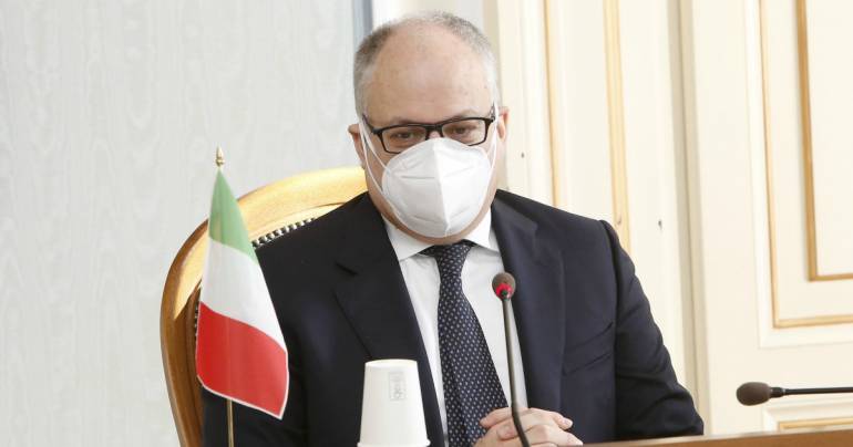 Il Consiglio dei Ministri approva il decreto Ristori quater: misure a sostegno di precari e rinvio delle tasse